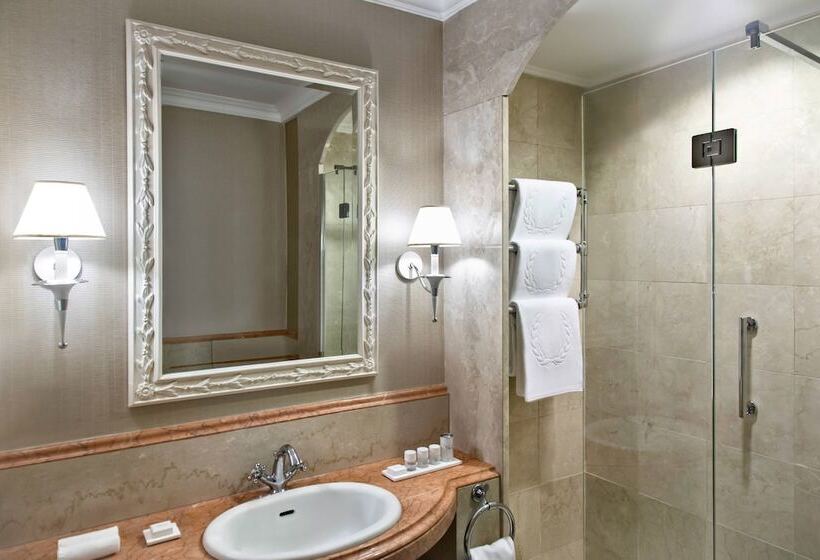 חדר סופריור, Rome Marriott Grand Hotel Flora