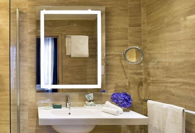 اتاق استاندارد سه نفره, Starhotels Terminus