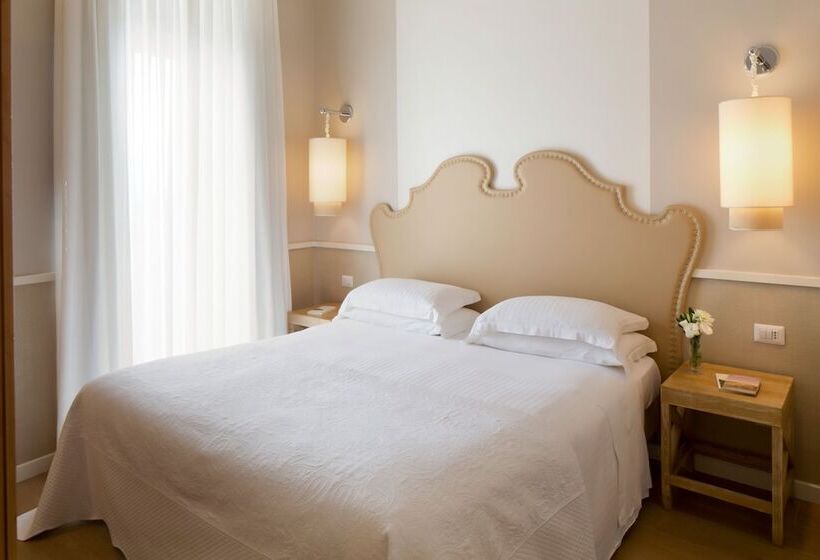 اتاق سوپریور با چشم‌انداز, Starhotels Terminus