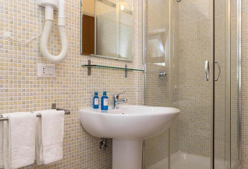 Четырехместный Номер Стандарт, Villa Rita