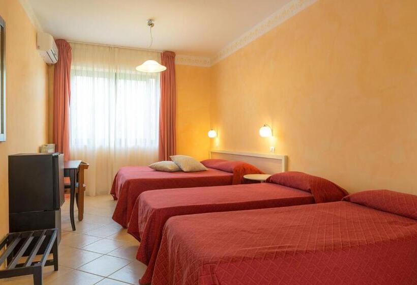Четырехместный Номер Стандарт, Villa Rita