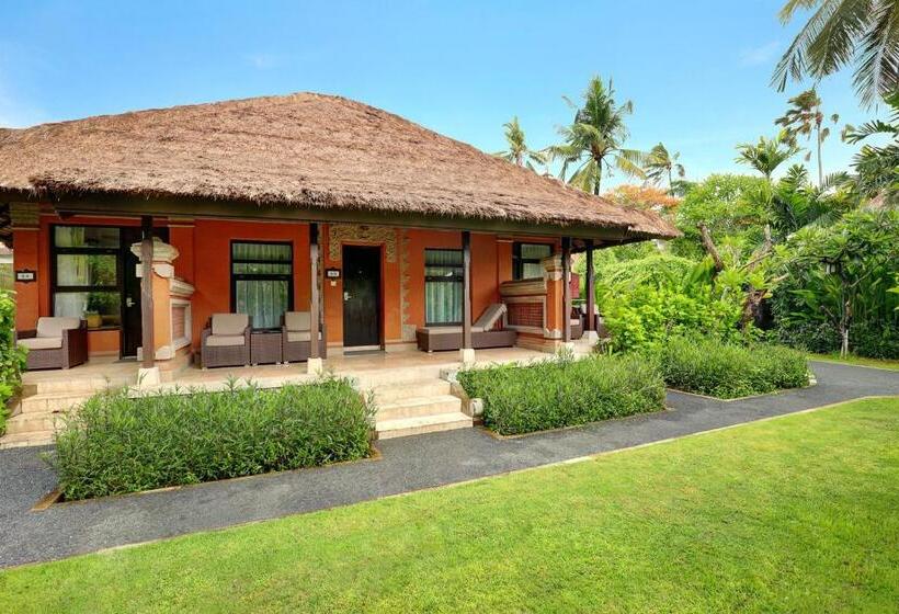 Bungalow Deluxe, Legian Beach