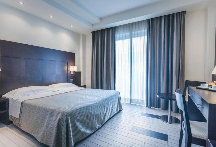 Трехместный Номер Superior, Principe Residence