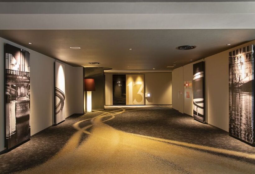 Quarto Triplo Estandar, Cross Hotel Osaka