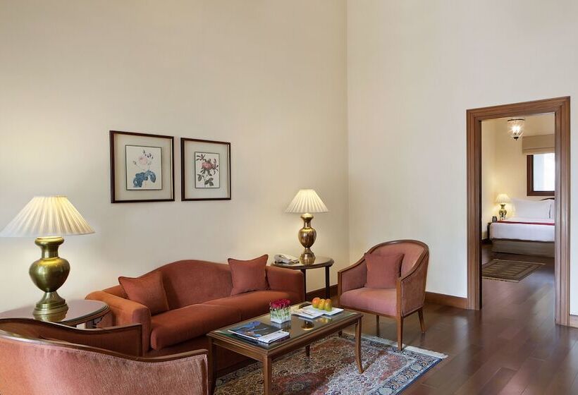 سوییت لوکس, Maidens Hotel New Delhi