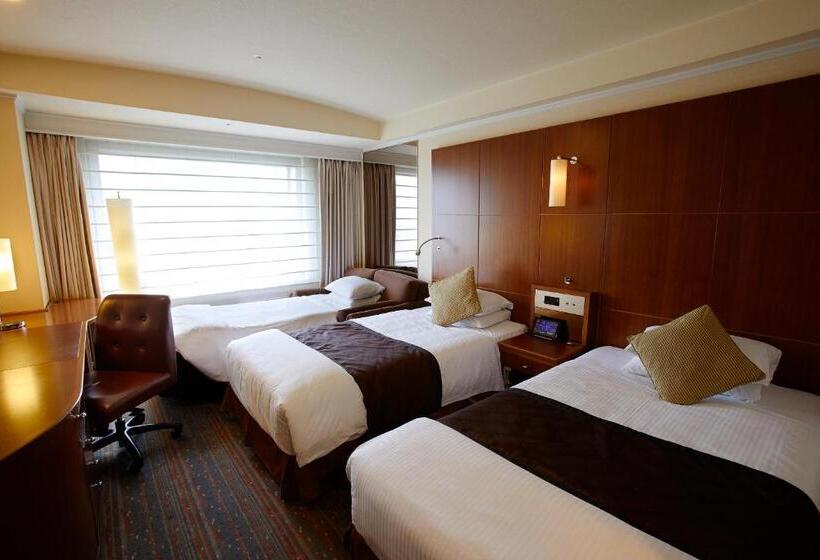 Standard Triple Room, Royal Park