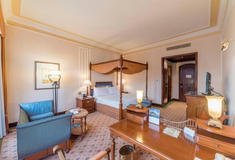 プレミアムルーム, The Oberoi Grand Kolkata