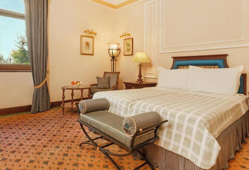 デラックスルーム, The Oberoi Grand Kolkata