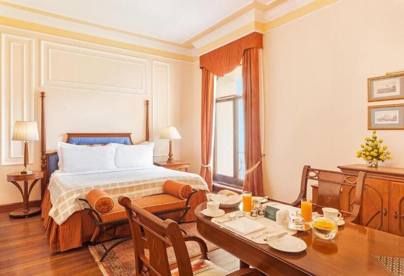 Люкс Классика, The Oberoi Grand Kolkata