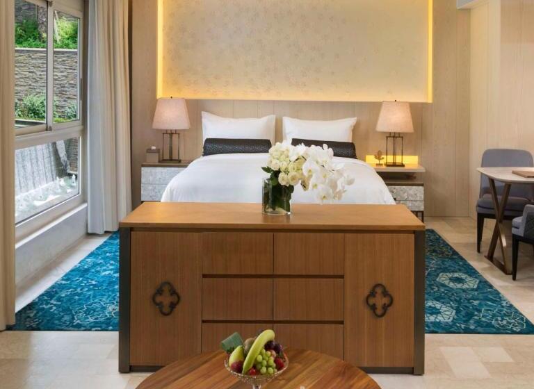 سوئیت جونیور با چشم‌انداز باغ, Kempinski Summerland Hotel & Resort Beirut