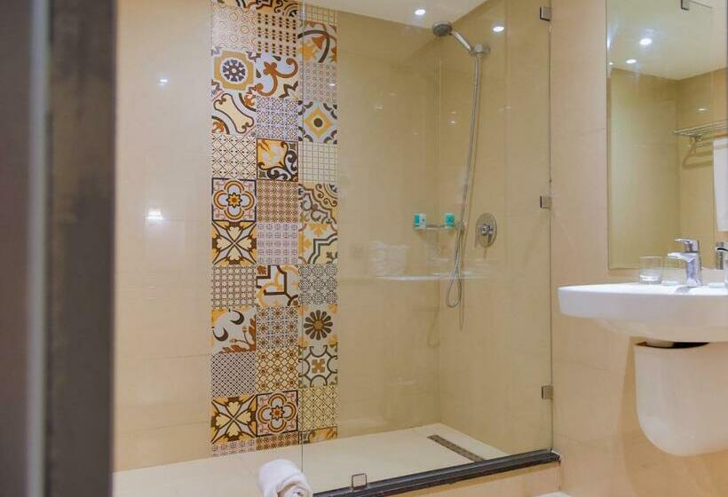 اتاق استاندارد با چشم‌انداز استخر, Rose Aqua Park