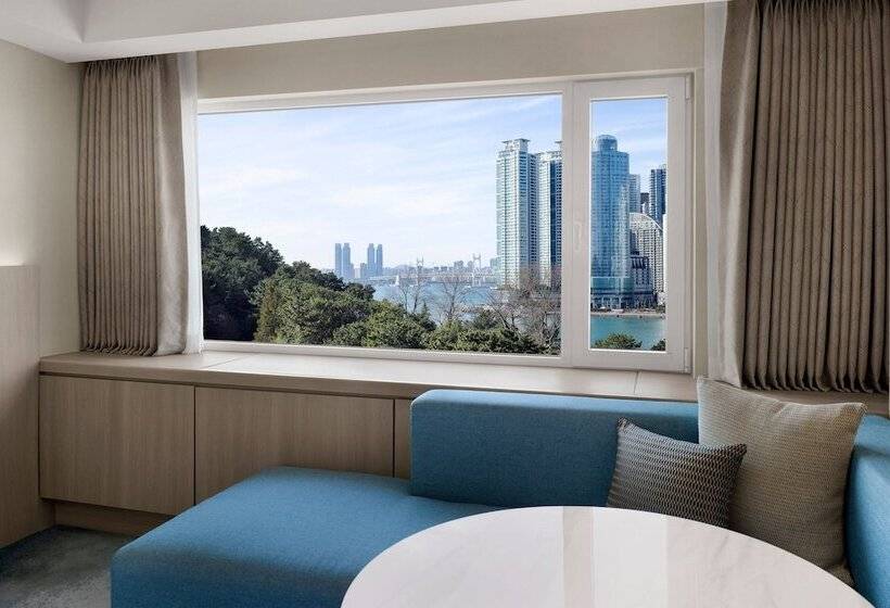 디럭스룸 공원 전망, The Westin Josun Busan