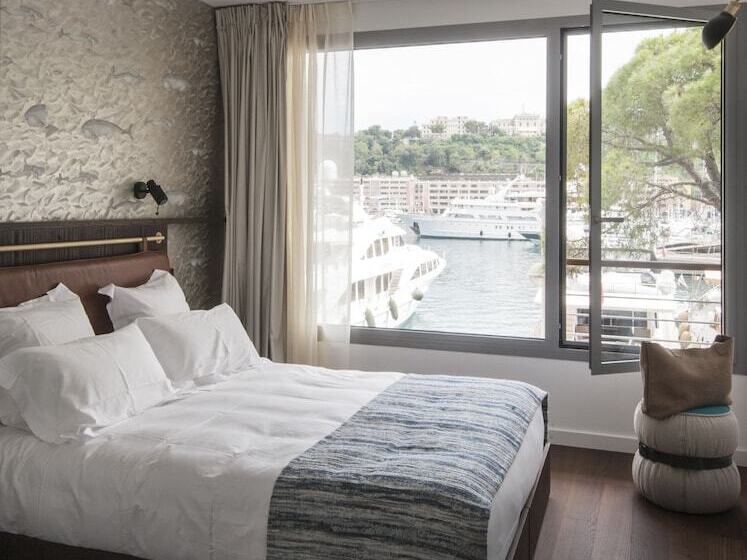 اتاق استاندارد با بالکن و چشم‌انداز دریا, Boutique Hotel Miramar