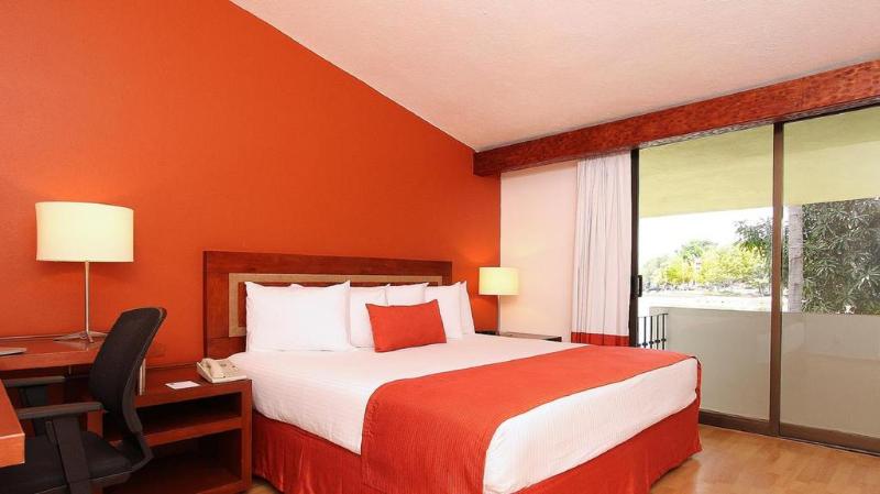 キングサイズベッドのスーペリアルーム, Fiesta Inn Villahermosa Cencali