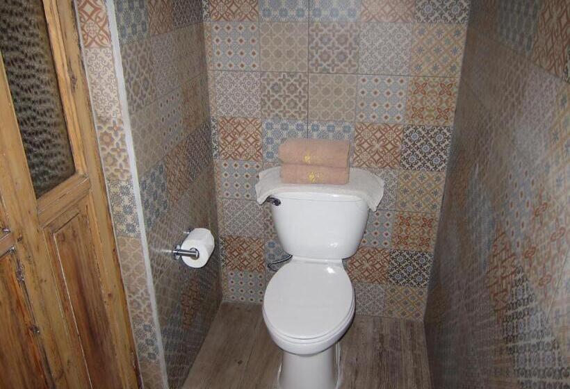 Quarto Estandar, Santa Clara