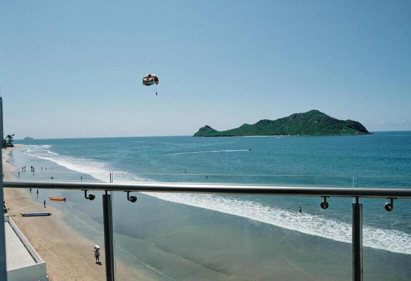 オーシャンビューデラックススイート, The Inn At Mazatlan