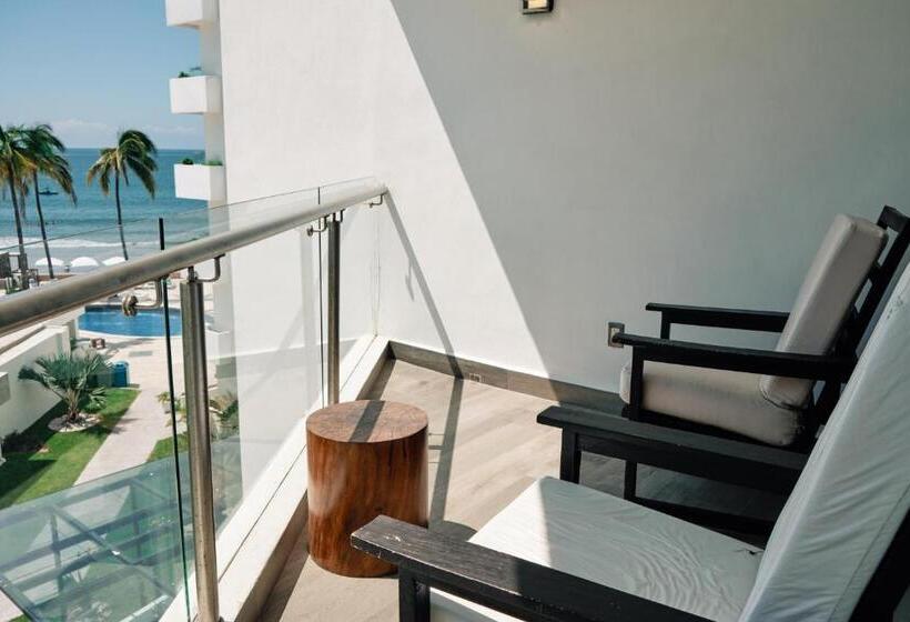 デラックスルーム, The Inn At Mazatlan