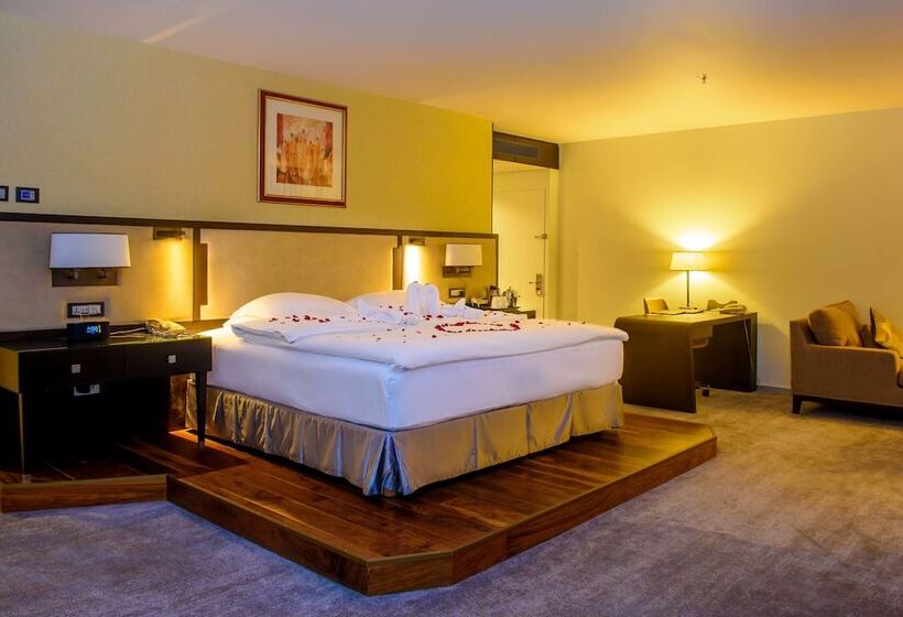 سوئیت رویال, Transcorp Hilton Abuja