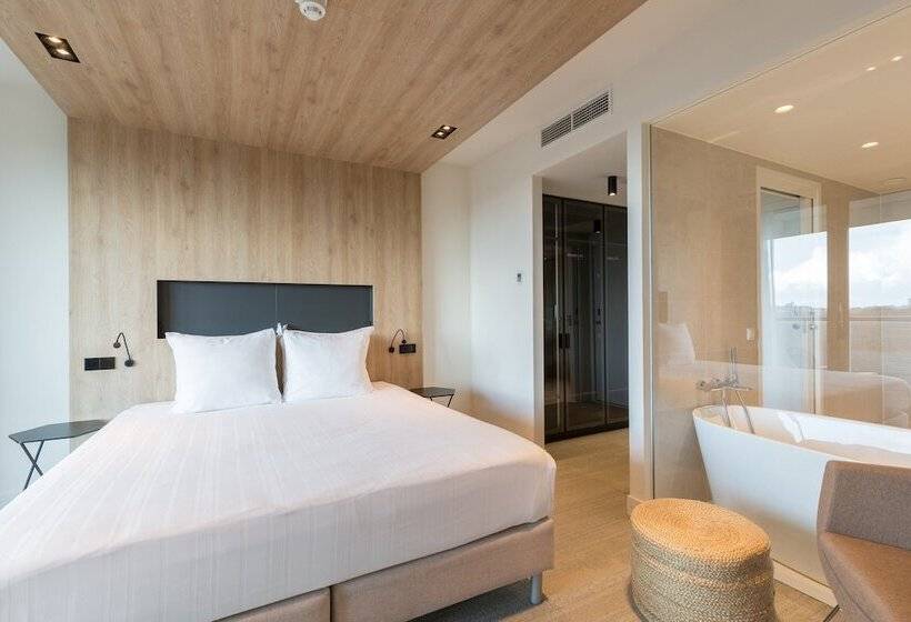 Люкс, Leonardo Royal Hotel Den Haag Promenade
