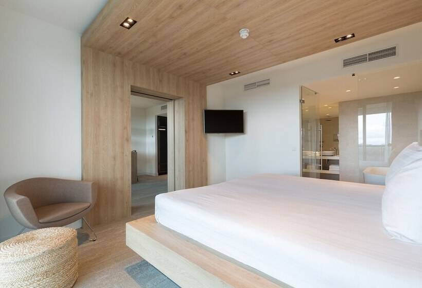 Люкс, Leonardo Royal Hotel Den Haag Promenade