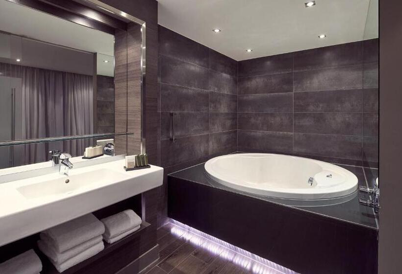 Номен Superior с Гидромассажем, Van Der Valk Hotel Gilze Tilburg
