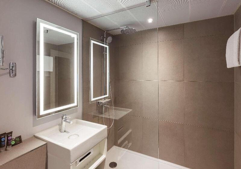 标准三人间, Novotel Amsterdam City