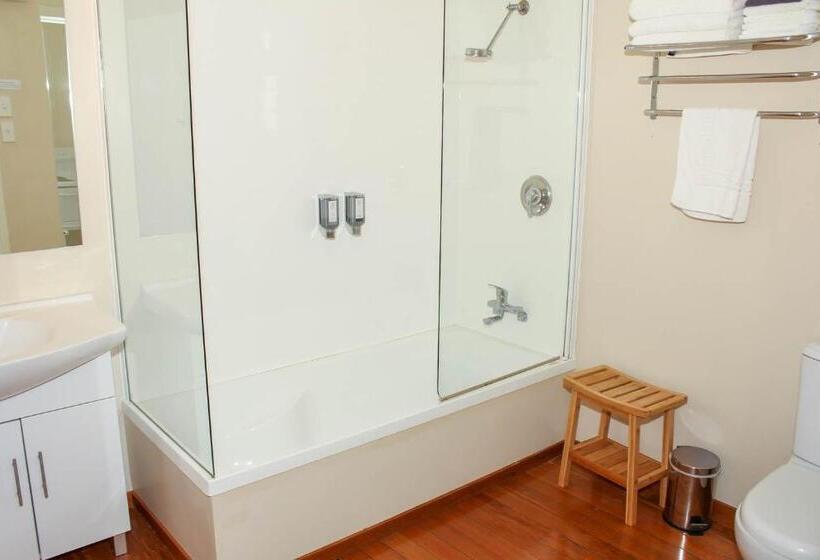 침실 2개 아파트, Balmoral Motel