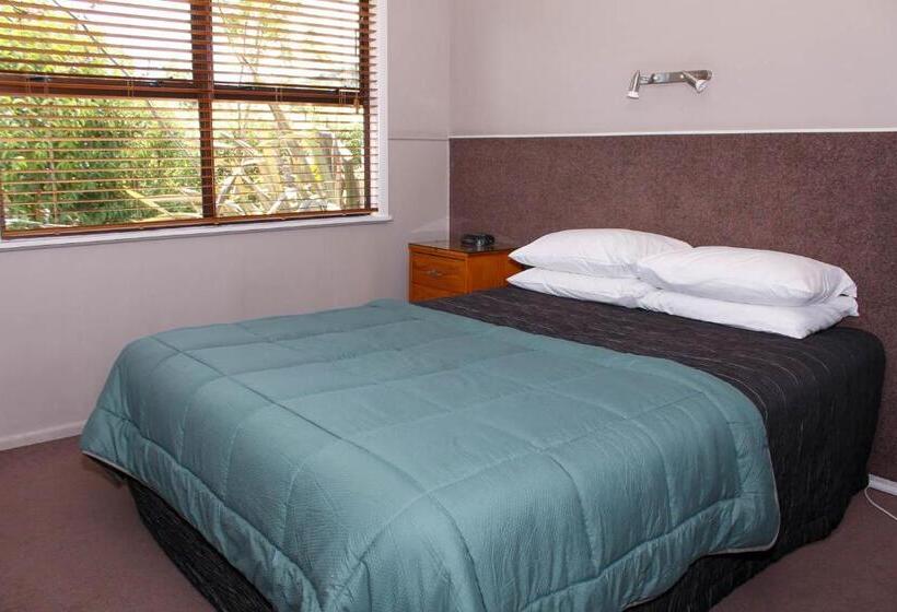 침실 2개 아파트, Balmoral Motel