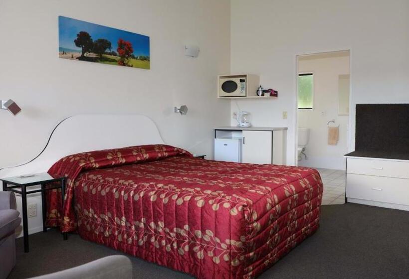 Студия Стандарт, BK's Counties Motor Lodge