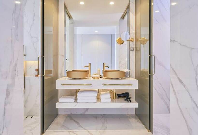 스탠다드 룸 바다 전망, Savoy Palace, The Leading Hotels of The World Savoy Signature