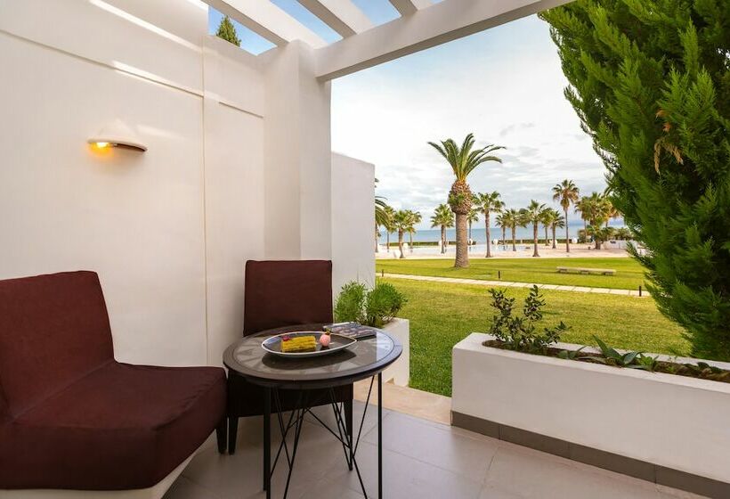 Классический Номер Вид на Море, Mövenpick Hotel Gammarth Tunis