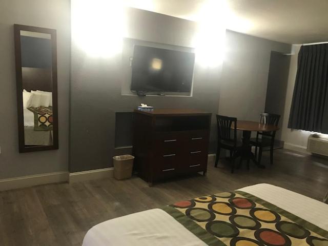 デラックススイート, Alamar Resort Inn