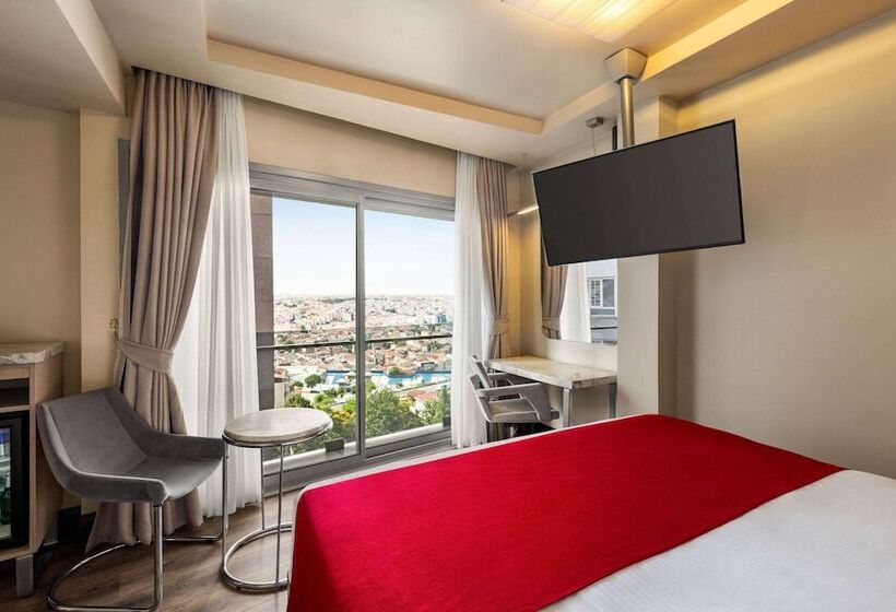 バスタブ付きデラックスルーム, Ramada By Wyndham Istanbul Pera