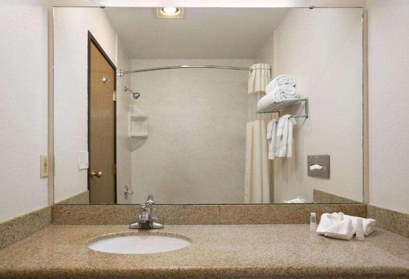 Номер Стандарт, Baymont By Wyndham Seattle/kirkland Wa