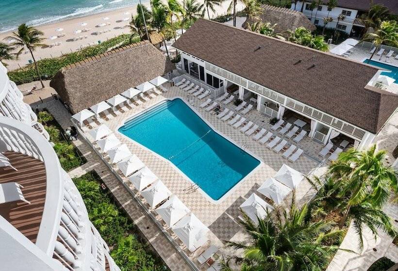 스탠다드 룸 더블 침대 2개, Beachcomber Resort & Club