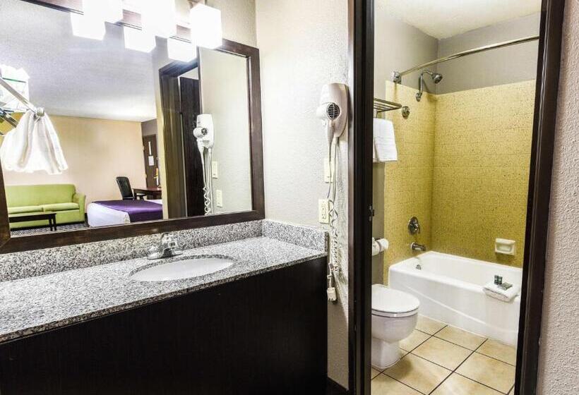 سوییت, Best Western Mccarran Inn
