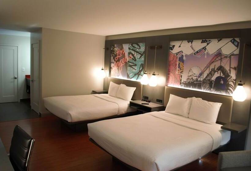스탠다드 룸 더블 침대 2개, Best Western Plus Dragon Gate Inn