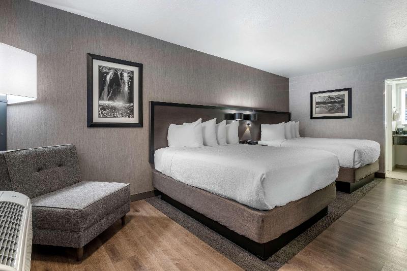 이그제큐티브 룸 퀸침대, Best Western Plus Hilltop Inn