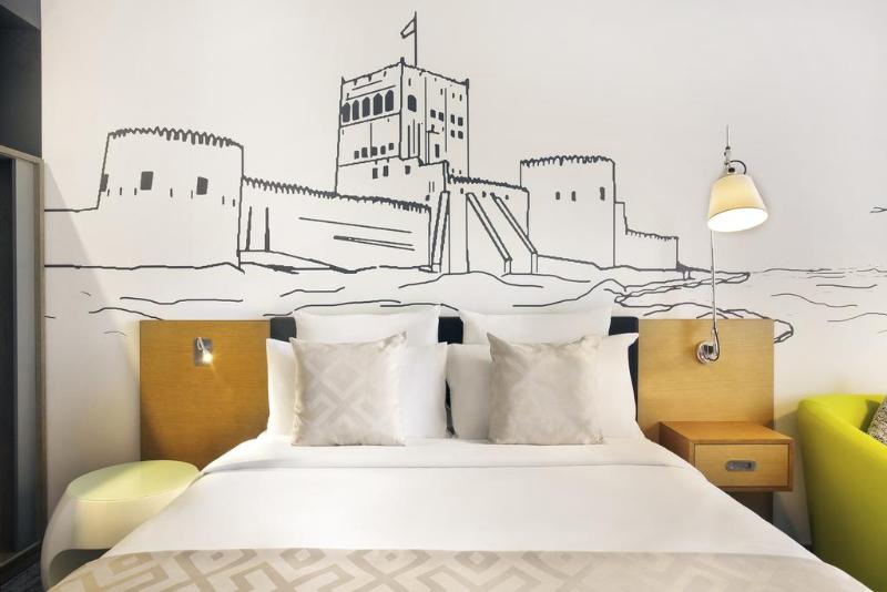 장애인을 위한 스탠다드 룸, Best Western Plus Hilltop Inn