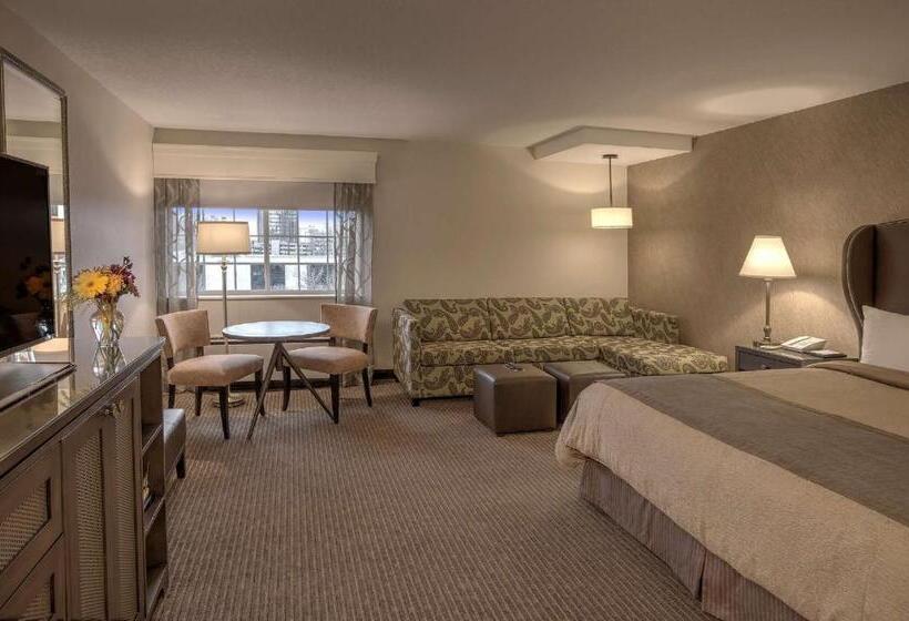带大床的标准间, Best Western Plus The Normandy Inn & Suites