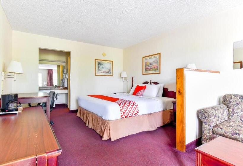 キングサイズベッドのスタンダードルーム, OYO Hotel Tyler Lindale
