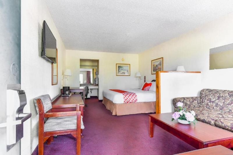 プレミアムルーム, OYO Hotel Tyler Lindale
