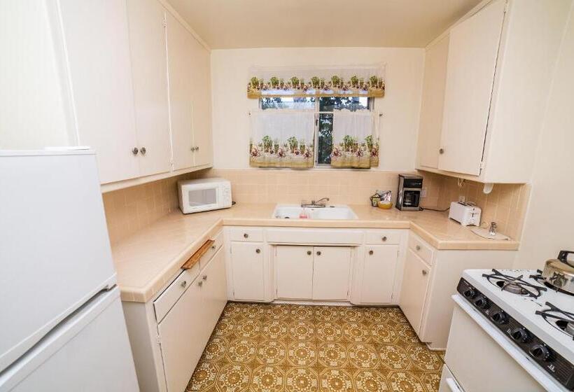 Люкс с Балконом, Cal Mar Hotel Suites