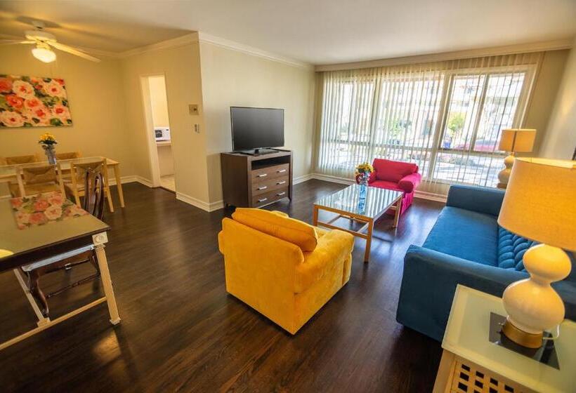 Люкс с Видом, Cal Mar Hotel Suites