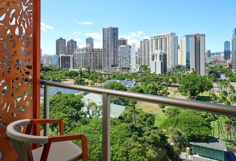 Номер Стандарт Двуспальная Кровать Вид на Город, Luana Waikiki Hotel & Suites