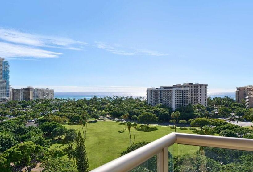Люкс Вид на Море, Luana Waikiki Hotel & Suites