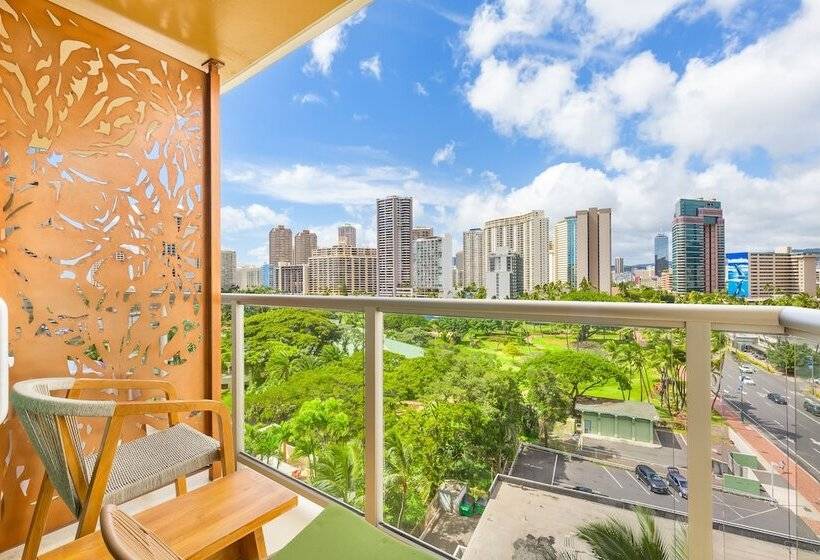 Номер Стандарт Двуспальная Кровать Вид на Город, Luana Waikiki Hotel & Suites