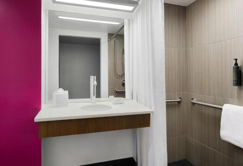 חדר סטנדרט עם מיטת קינג, Aloft Atlanta Downtown