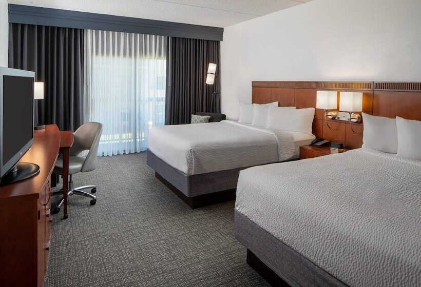 חדר סטנדרט שתי מיטות זוגיות, Courtyard By Marriott Memphis East/park Avenue