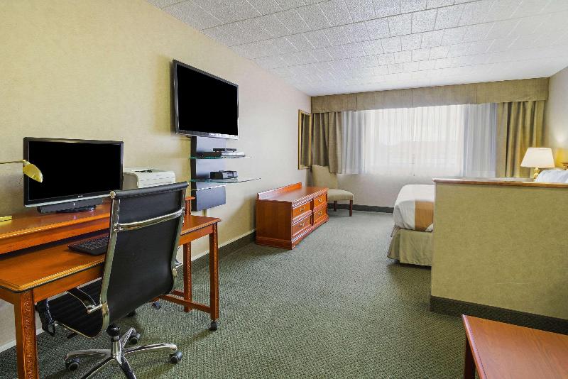 Люкс Кровать Кинг, Quality Inn & Suites